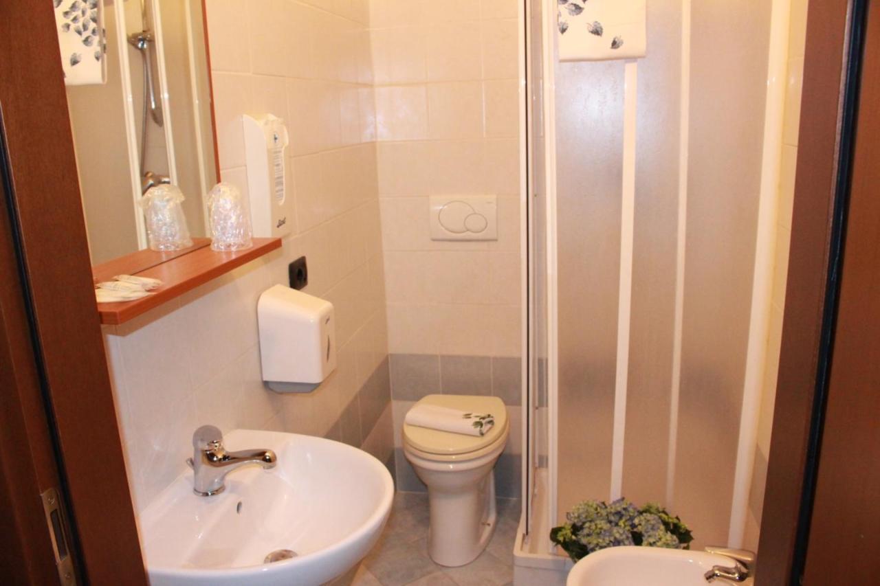 Hotel Nettuno 몬테카티니테르메 외부 사진