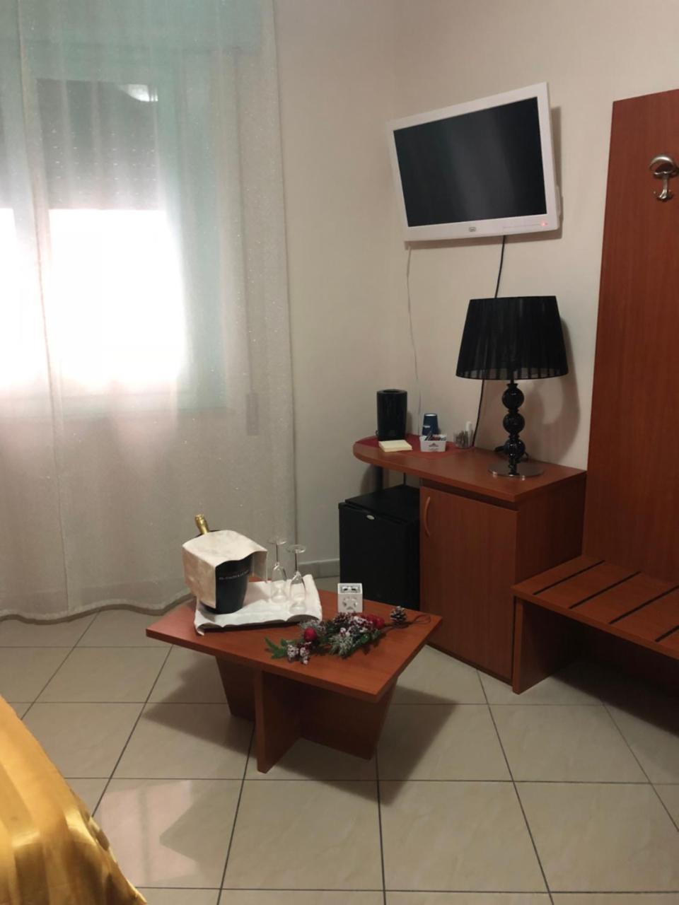 Hotel Nettuno 몬테카티니테르메 외부 사진